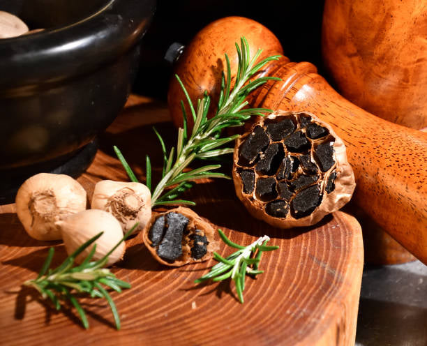 Black Garlic „Gummibärli“ Knollen 250g